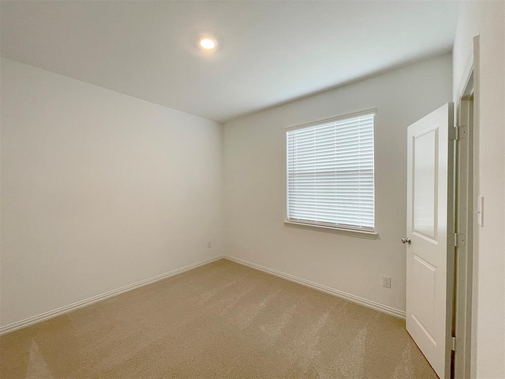 The Reserve at Chamberlain Crossing - Residential Lease