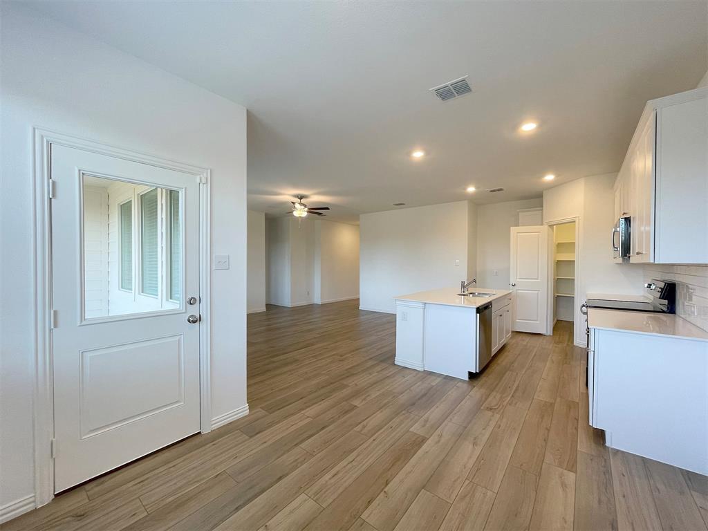 The Reserve at Chamberlain Crossing - Residential Lease