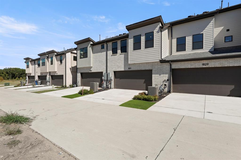 Willow Grove Townhomes - Residential