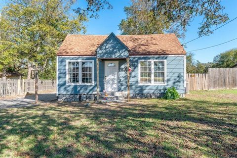 A home in Sulphur Springs