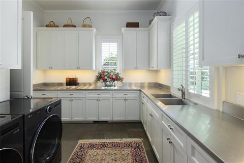 Tiny photo for 5722 Park Lane, Dallas, TX 75225 (MLS # 21047658)