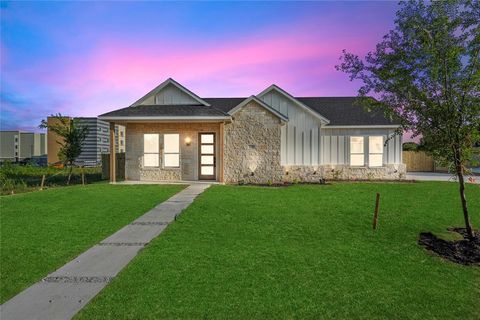 1222 Gannon Lane DeSoto TX 75115