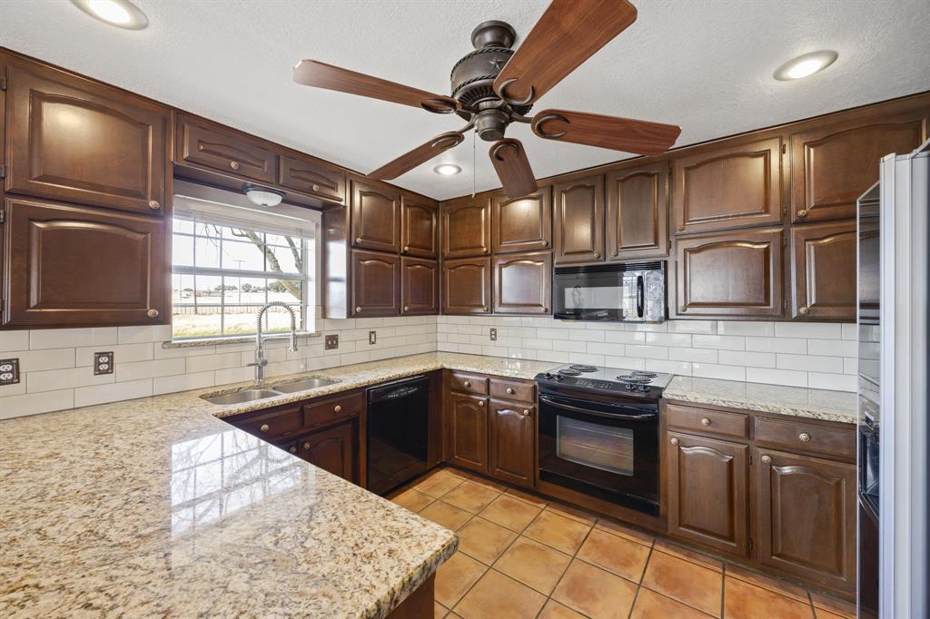 Sanchez Creek 03 - Residential