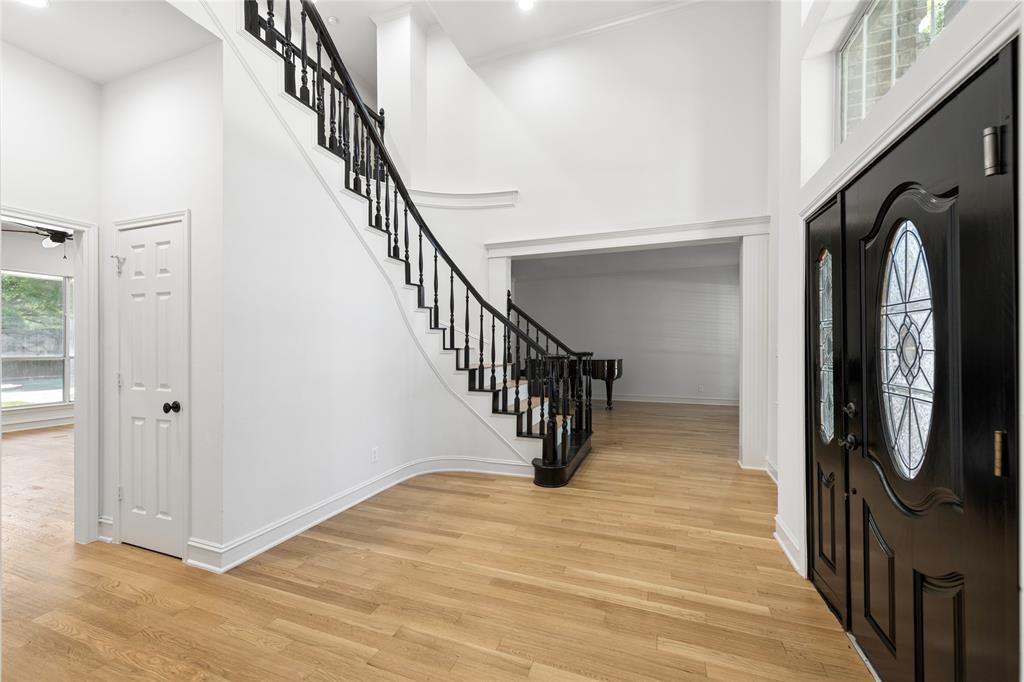 5104 Longwood Court