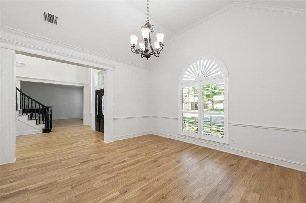 5104 Longwood Court