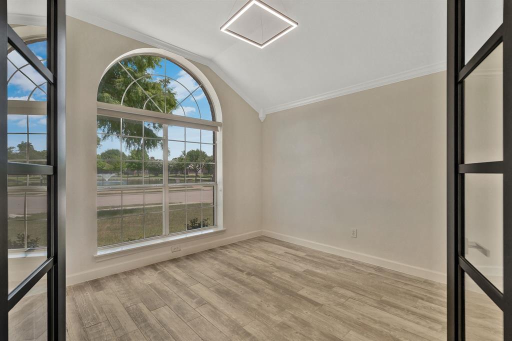 11417 Harbor Road