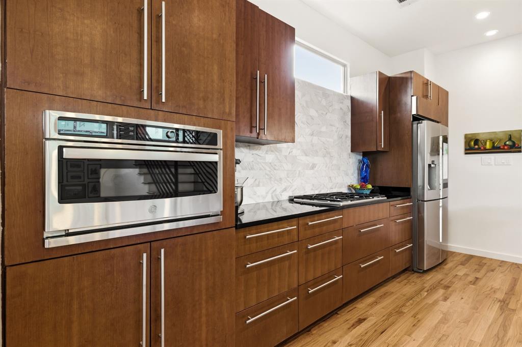 Metro Hawthorne - Residential