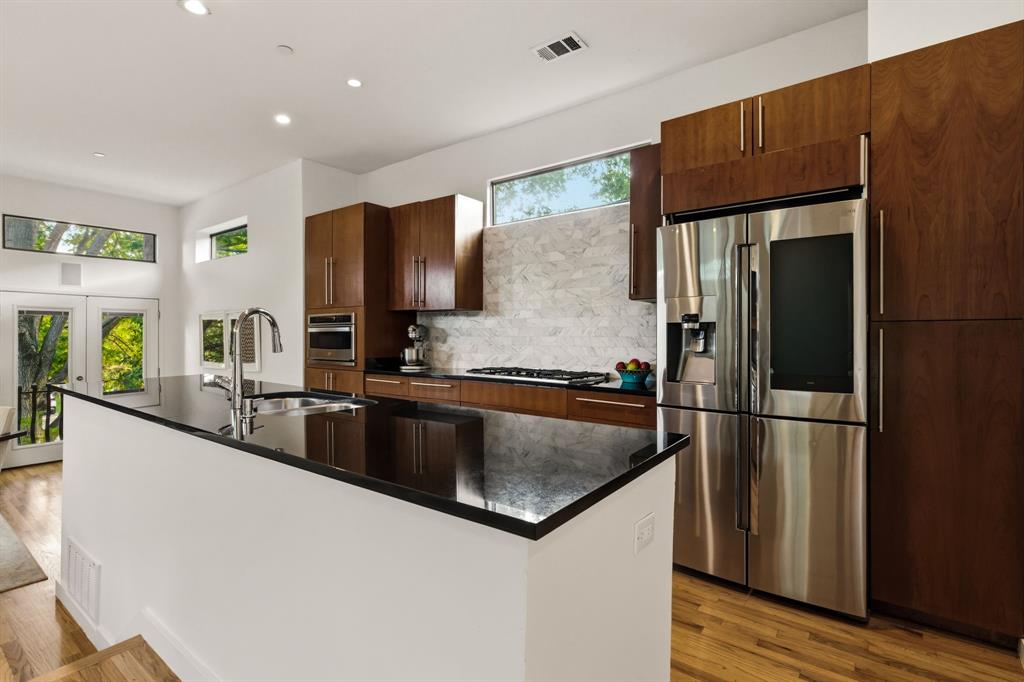 Metro Hawthorne - Residential