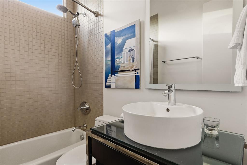 Metro Hawthorne - Residential