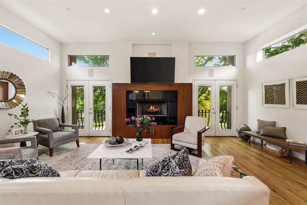 Metro Hawthorne - Residential