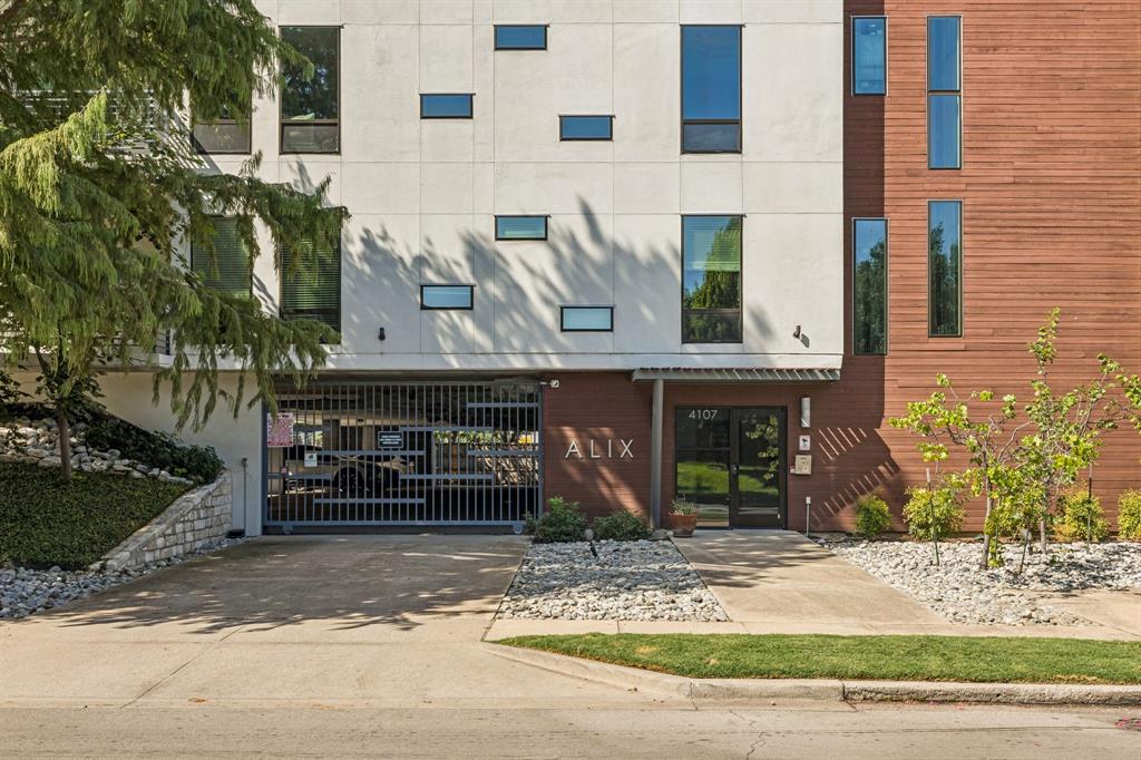 4107 Bowser Avenue 102