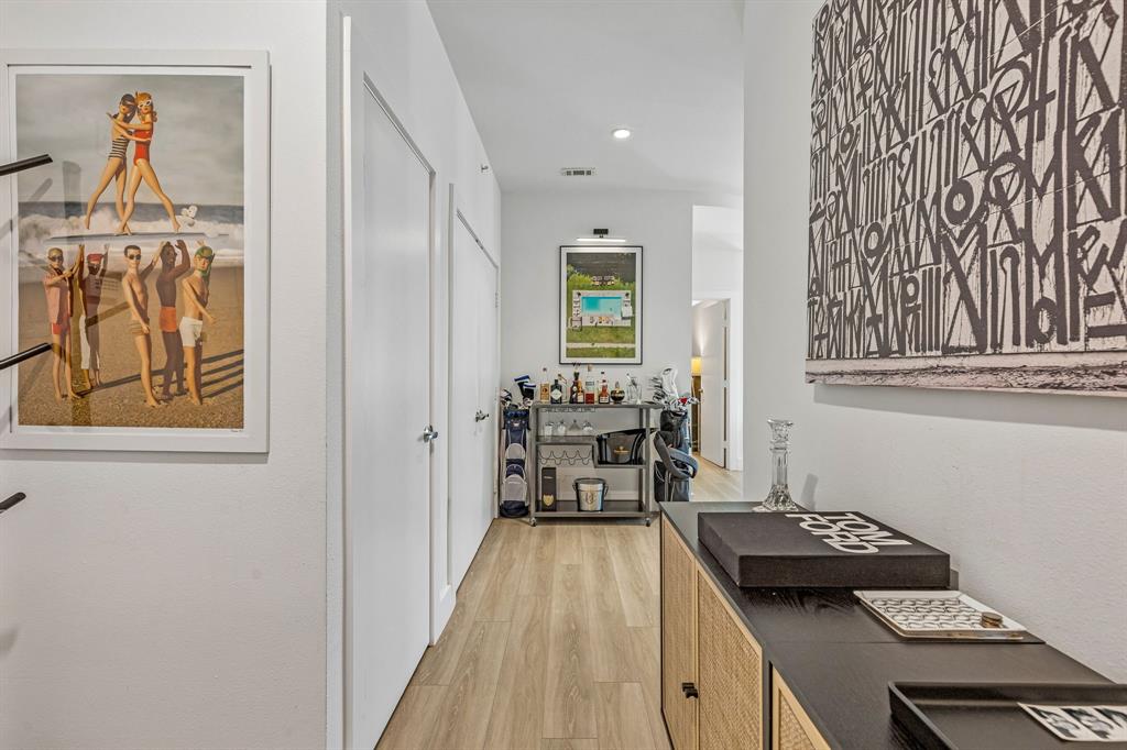 4107 Bowser Avenue 102
