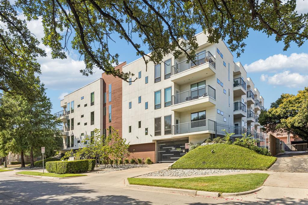4107 Bowser Avenue 102