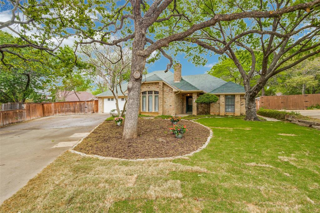 802 Chipwood Court