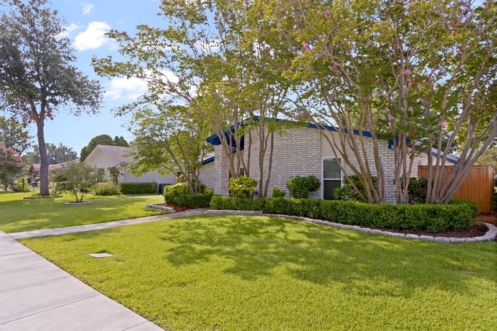 511 Woodhurst Drive