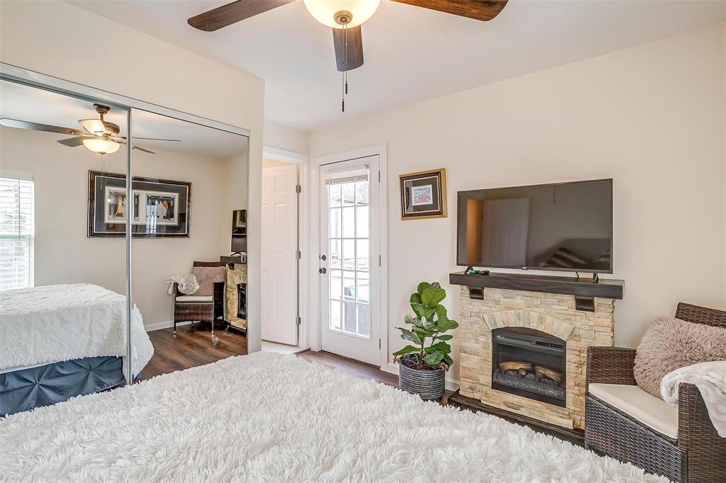 Youngs Ella Lake Worth Add - Residential