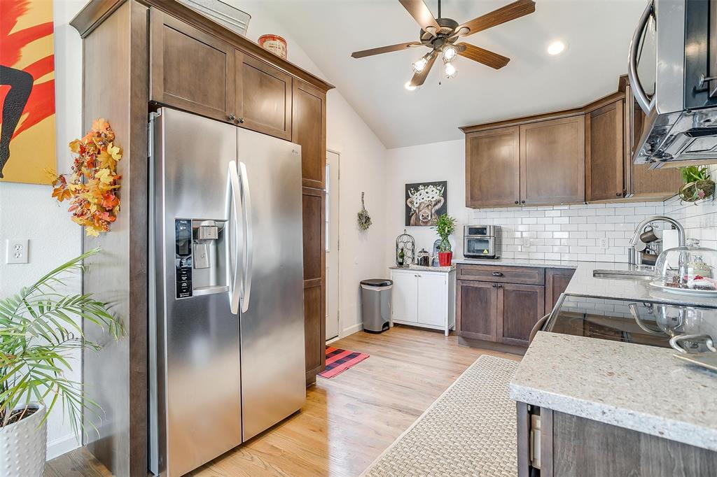 Youngs Ella Lake Worth Add - Residential