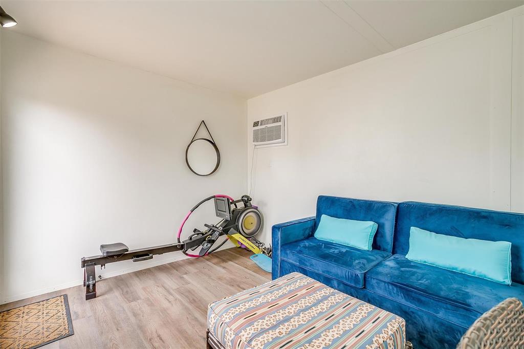 Youngs Ella Lake Worth Add - Residential