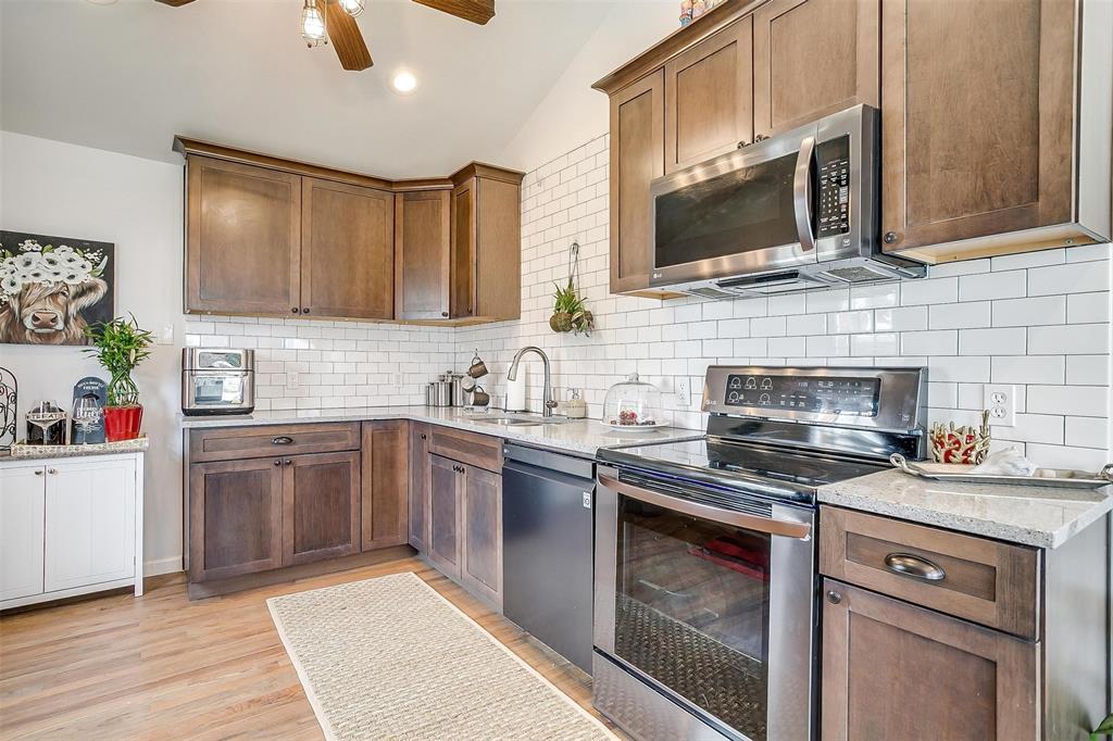 Youngs Ella Lake Worth Add - Residential