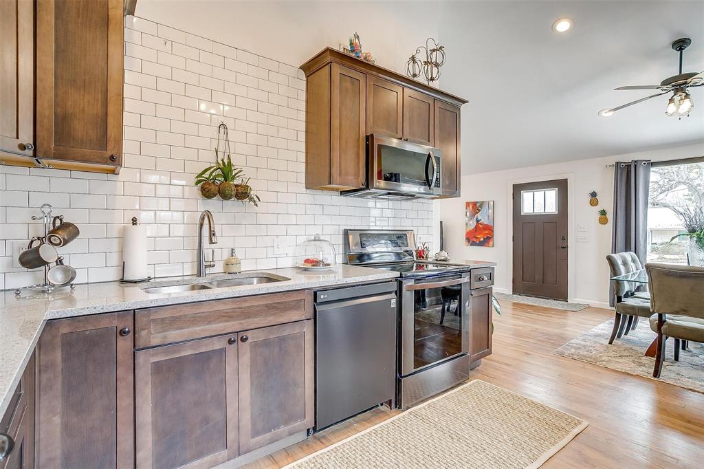 Youngs Ella Lake Worth Add - Residential