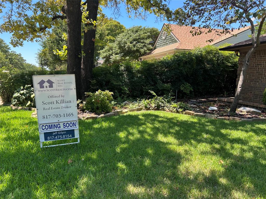 1409 Circle Lane
