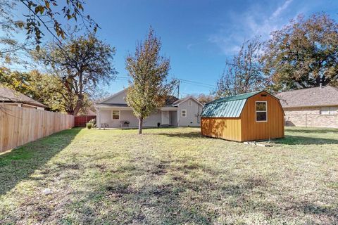 A home in Waxahachie