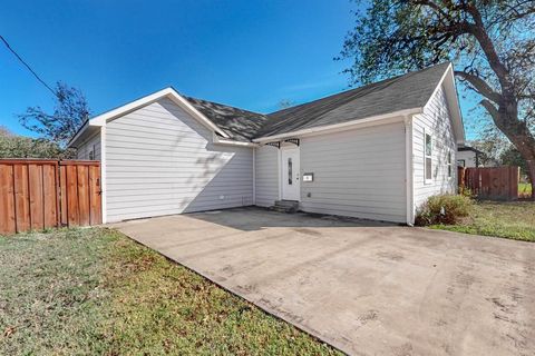 A home in Waxahachie