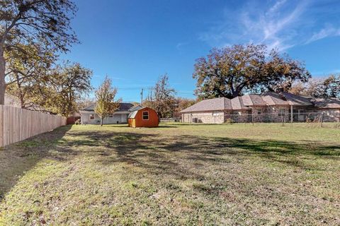 A home in Waxahachie