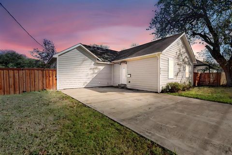 A home in Waxahachie