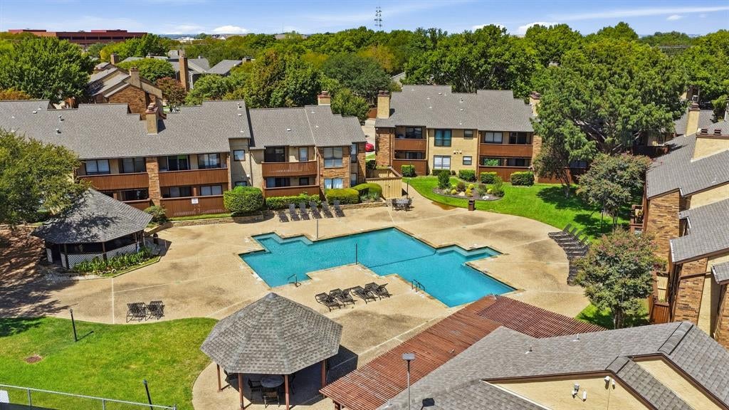 2103 Friendly Drive 3210