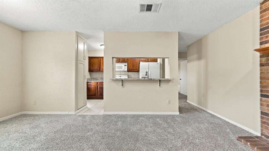 2103 Friendly Drive 3210