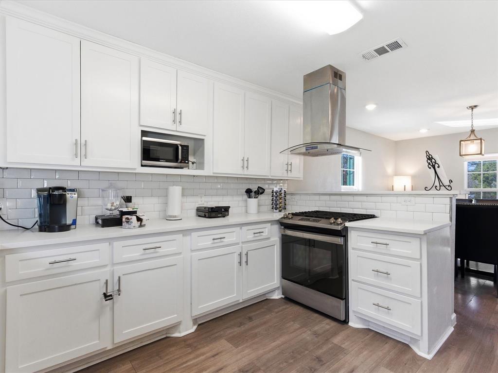 1110 W Clarendon Drive