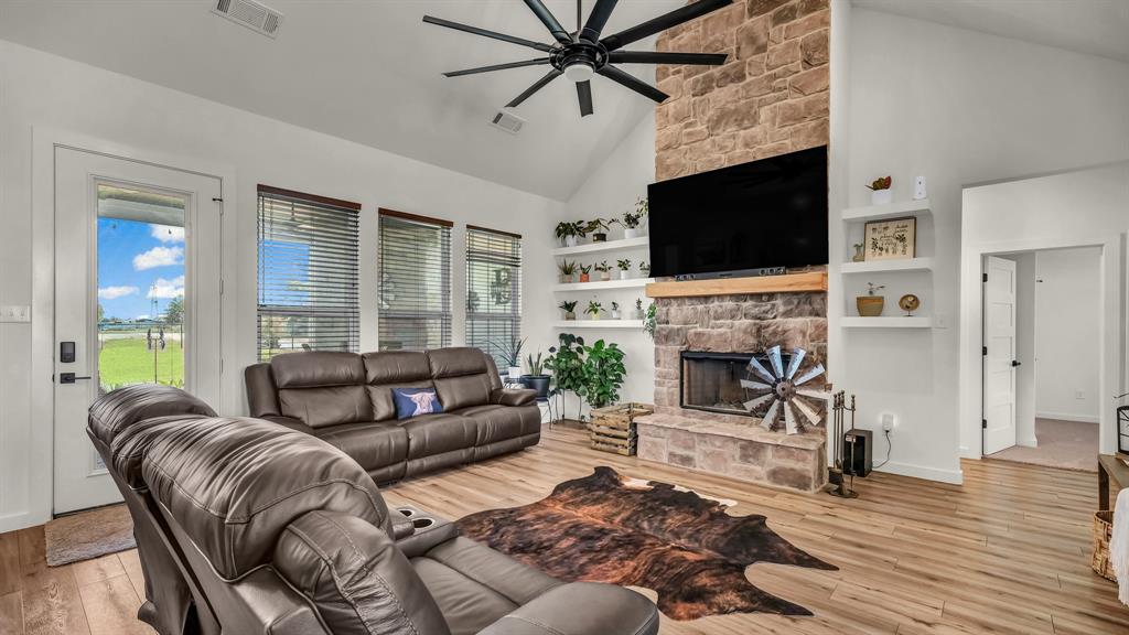 1401 County Road 1470