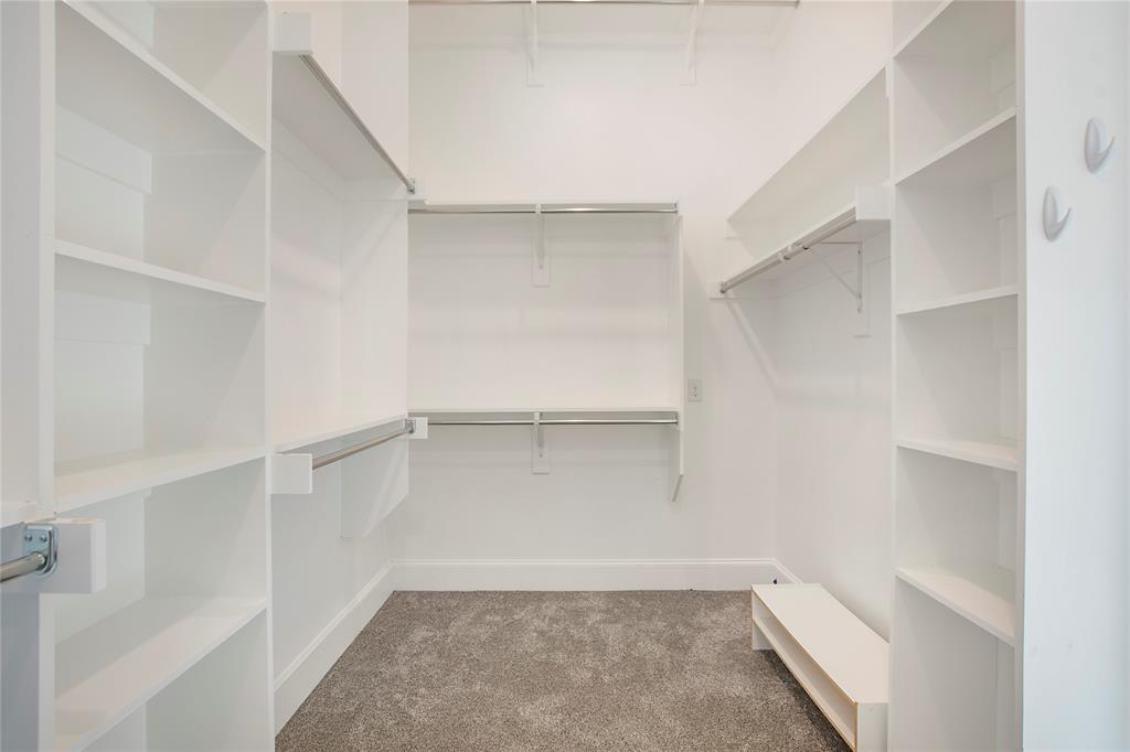 Moores Lake Estates Ph 1 - Residential