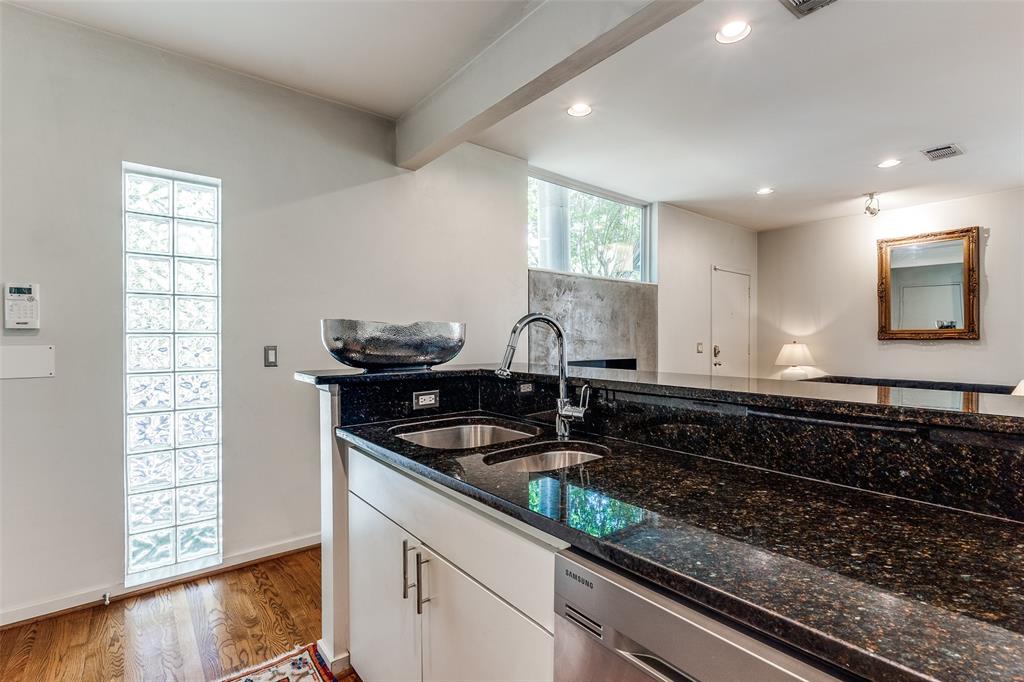 4134 Travis Street Condos - Residential