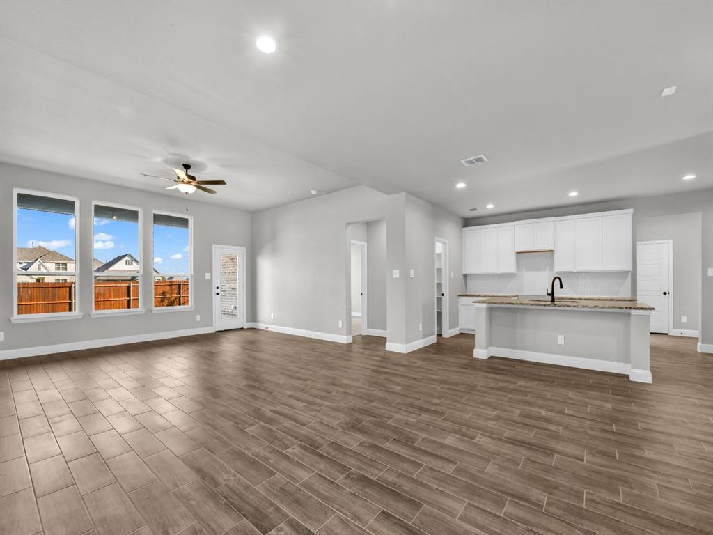 5036 Meadow Vista Lane