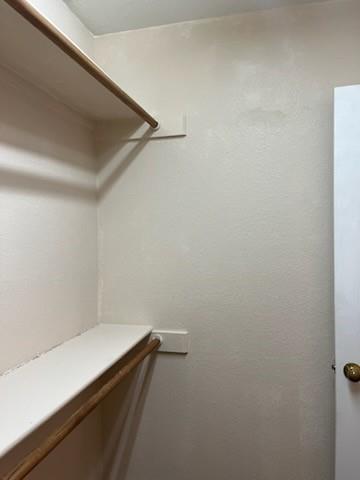 HUNTINGTON VILLAGE ADDITION BL - Residential Lease