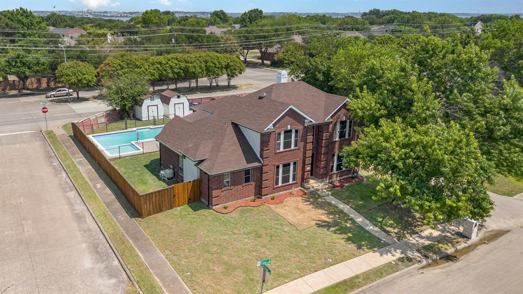 4610 Clay Drive