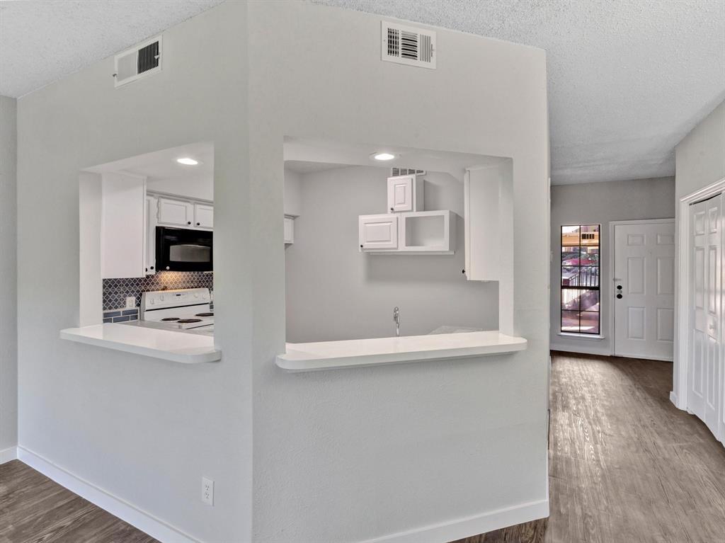9601 Forest Lane 1113
