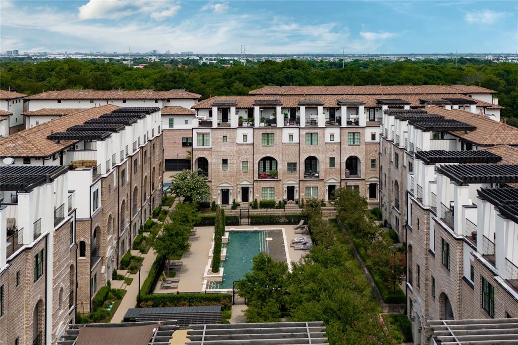 Amli Las Colinas Urban Center - Residential