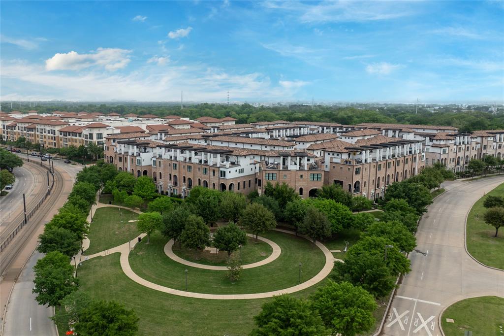 Amli Las Colinas Urban Center - Residential