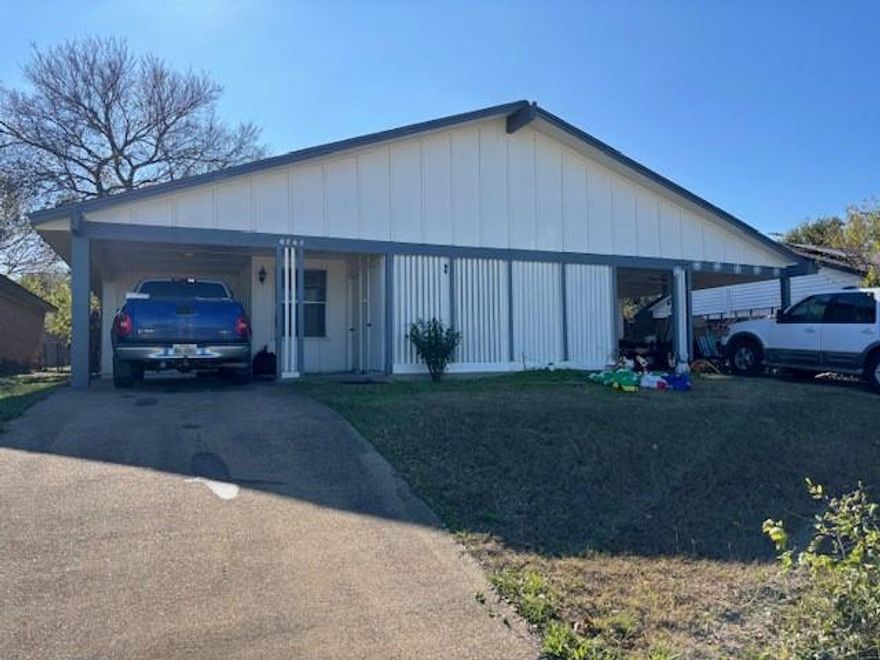 Cute 2 bedroom 2 bath duplex is ready for new tenants! Living room open to dining space and kitchen with plenty of storage. Refrigerator included! Two spacious bedrooms--one with ensuite bathroom. A fenced yard and carport round out this darling home. Conveniently located near major cross streets and zoned for Arlington ISD!