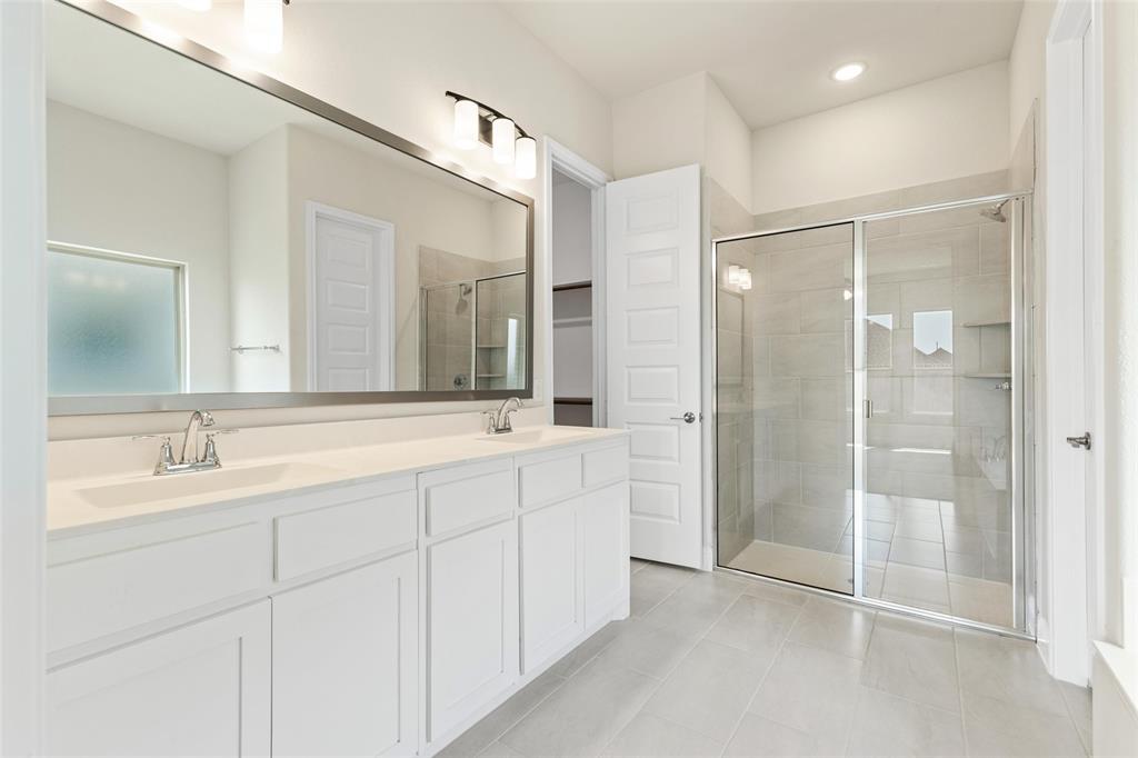 Sheppards Place Ph 1 - Residential Lease