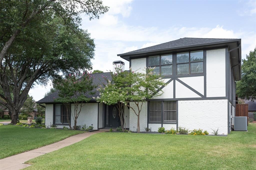 1121 Augusta Court