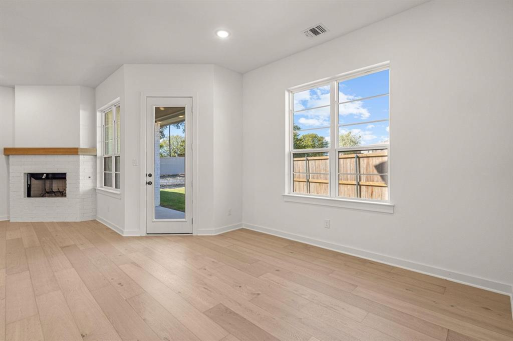 177 Hulen Circle