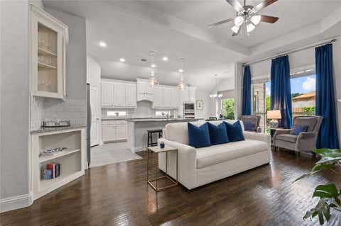 Photo of 9621 Rosina Trail, Fort Worth, TX 76126 (MLS # 21331367)