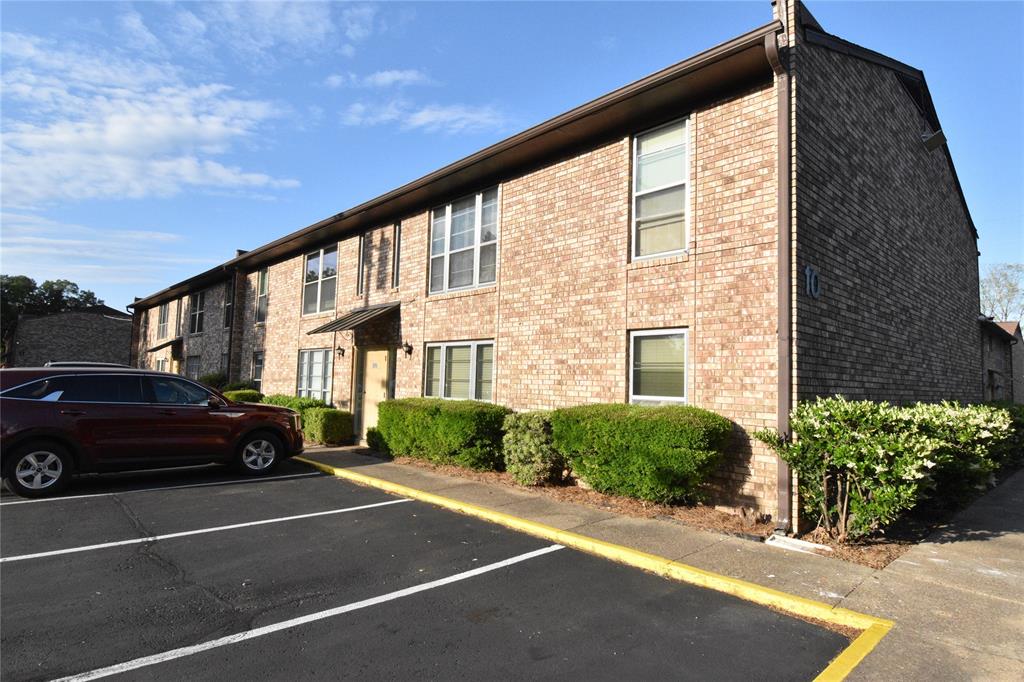 East Kings Court - Residential
