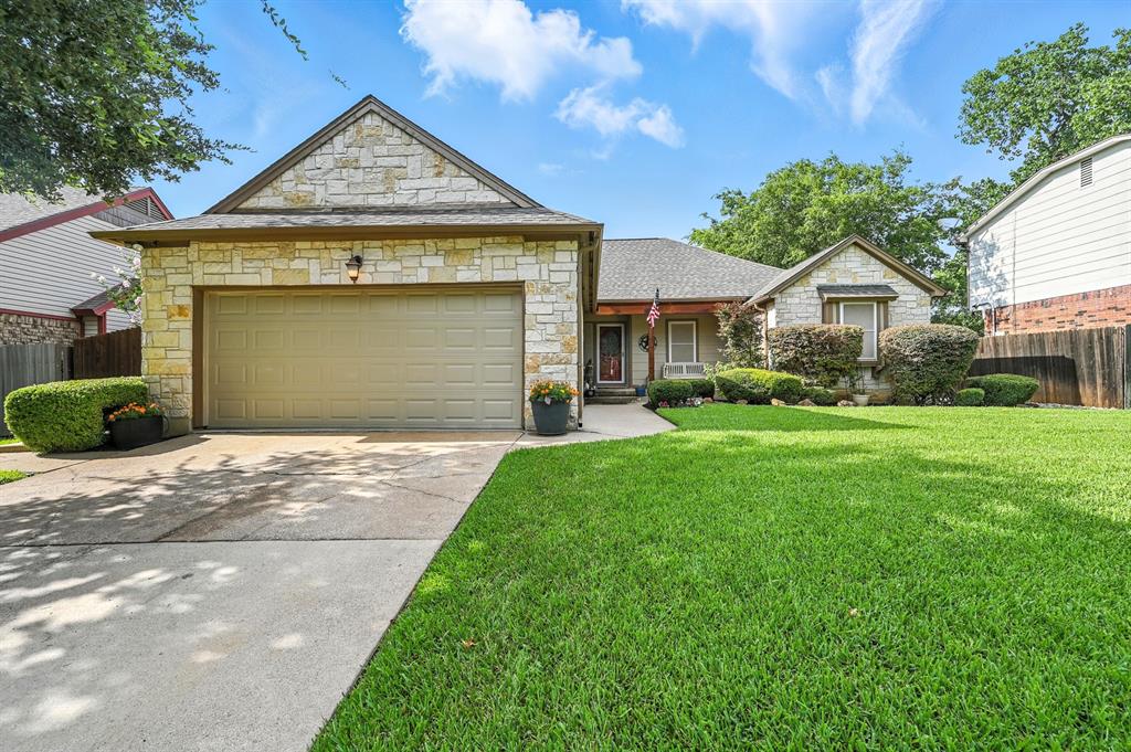 5001 Oak Springs Drive