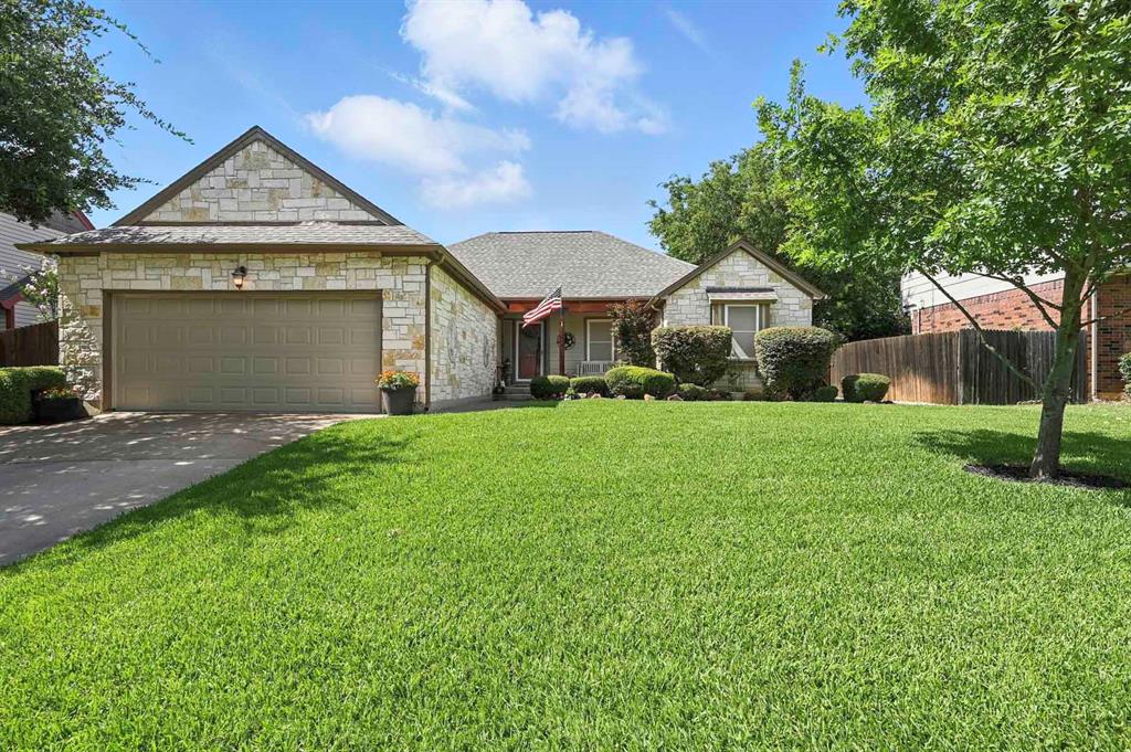 5001 Oak Springs Drive