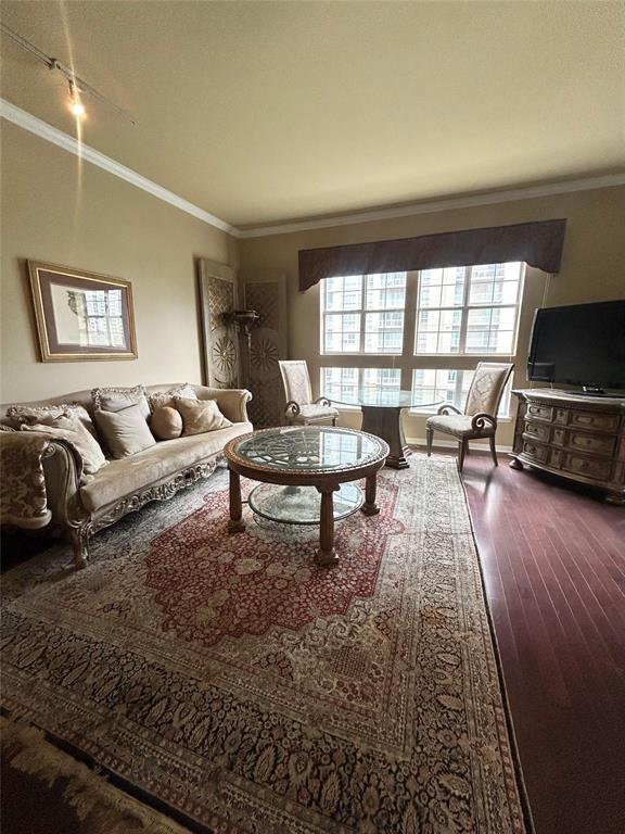 Renaissance Turtle Crk Condo - Residential